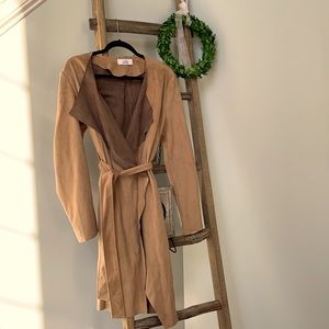 Badgely Miscka suede coat/jacket like new